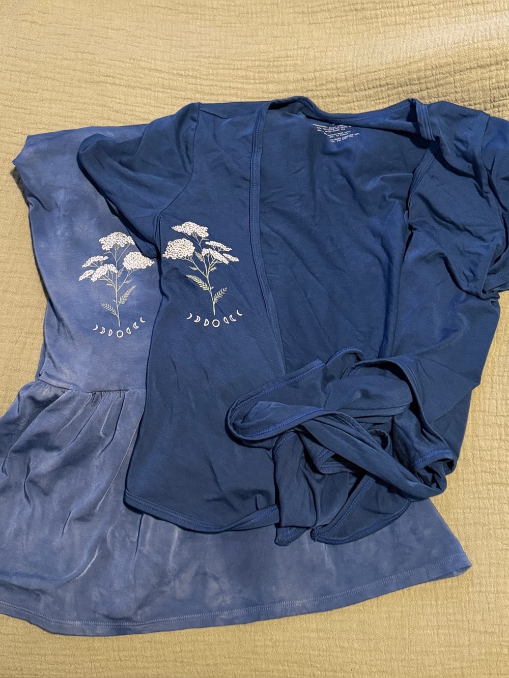 Yarrow Moon Set